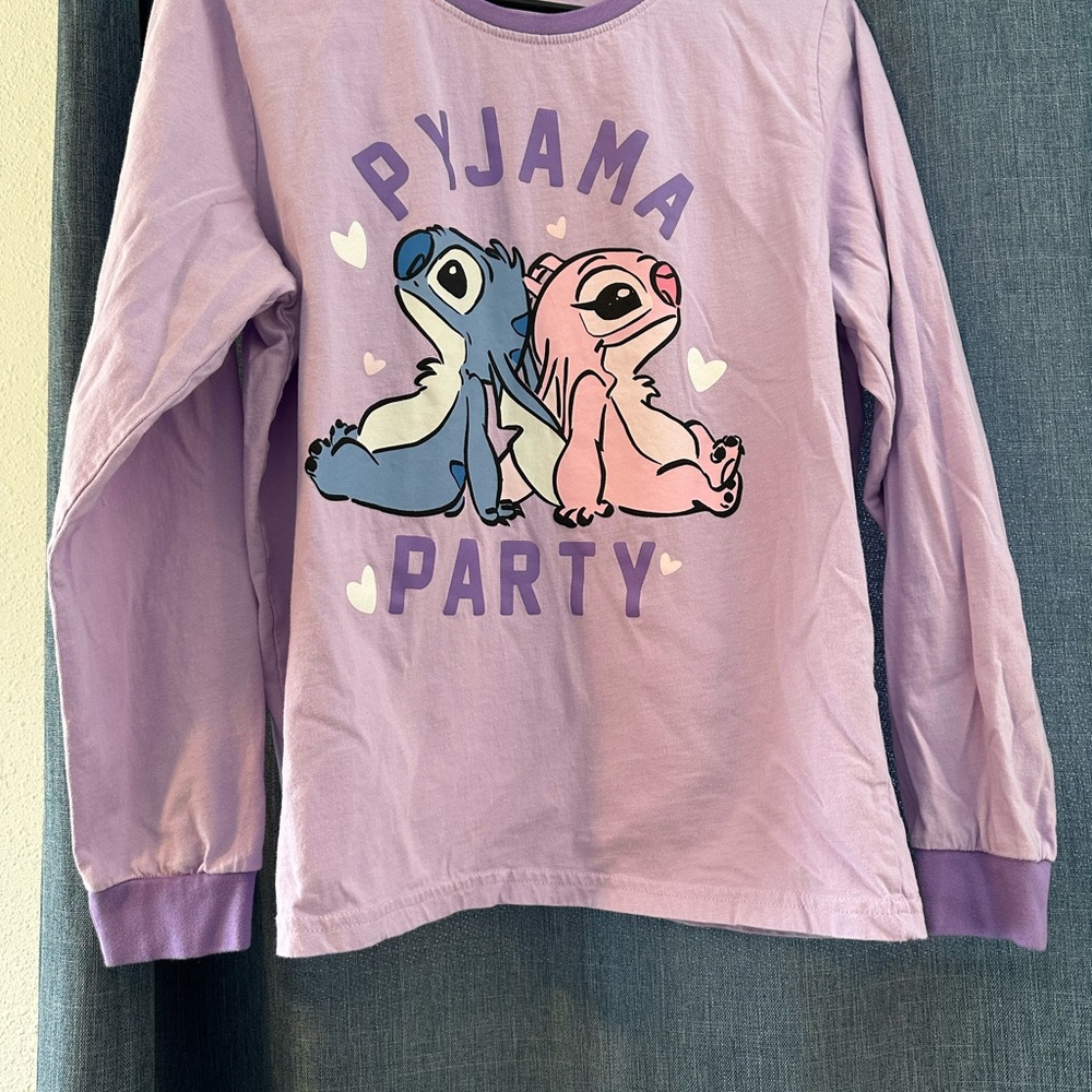 Disney Lilo Stitch Women’s Medium Top Sleepwear‎ Long Sleeve PJ Shirt